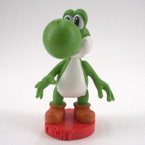 Nintendo Super Mario Chess Game Replacement YOSHI KNIGHT Piece Toy 2009 - Picture 1 of 6